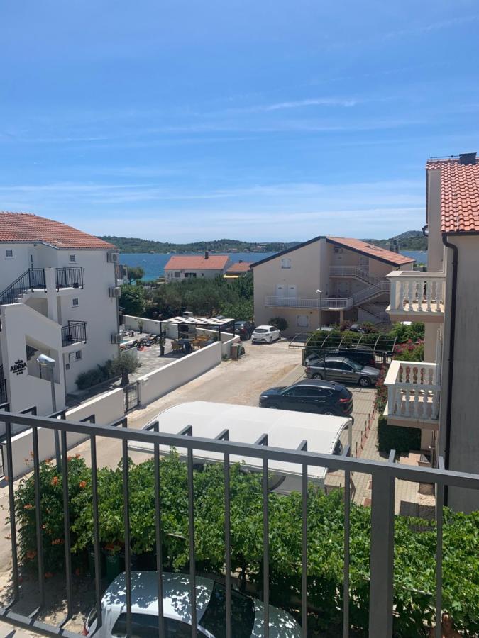 Apartmani Dzapo Srima Exterior foto
