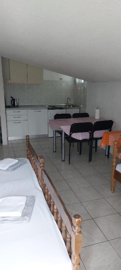 Apartmani Dzapo Srima Exterior foto